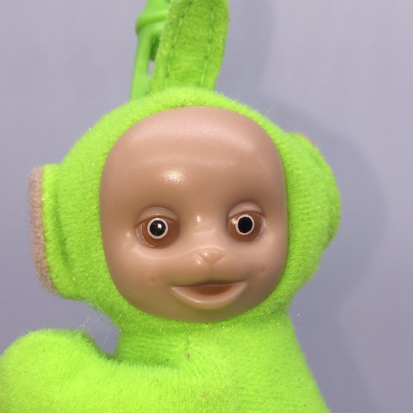Teletubbies McDonald’s Dipsy Hugging Hugger Backpack Clip On Plush Toy Green - Picture 3 of 9